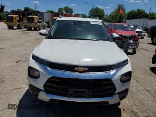 2023 Chevrolet TrailBlazer LT with VIN KL79MRSL4PB025874, listed as a Copart auction lot 60172184 with 30,218 mi miles and Salvage Title. Bid and sale history available at DreamBid. Image 5.