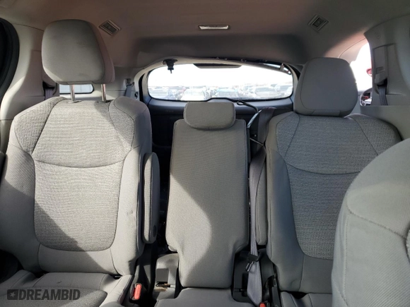 2021 Toyota Sienna LE with VIN 5TDBRKEC5MS063322, listed as a Copart auction lot 47177055 with 3,901 mi miles and Salvage Title. Bid and sale history available at carsss.com. Image 10.