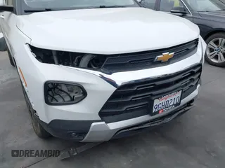2023 Chevrolet TrailBlazer LT with VIN KL79MRSL5PB190333, listed as a IAAI auction lot 42040673 with 43,209 mi miles and . Bid and sale history available at DreamBid. Image 6.