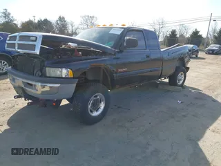 2001 Dodge 2500 z VIN 3B7KF23631G718044, wystawiony jako IAAI lot #41834498 z przebiegiem 154 515 mil mil oraz . Historia ofert i sprzedaży dostępna na DreamBid. Obrazek 2.