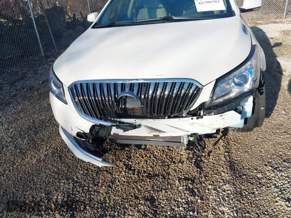 2014 Buick LaCrosse Premium I with VIN 1G4GD5G30EF205110, listed as a IAAI auction lot 41790782 with 154,132 mi miles and . Bid and sale history available at DreamBid. Image 6.