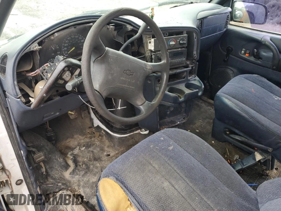 1997 Chevrolet Astro Cargo Van with VIN 1GCDM19W8VB203121, listed as a Copart auction lot 46474715 with 0 mi miles and Salvage Title. Bid and sale history available at carsss.com. Image 8.
