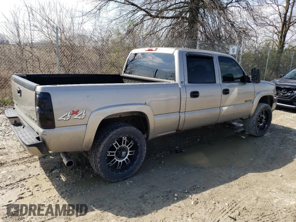2003 Chevrolet Silverado 1500HD LS with VIN 1GCGK13U33F131230, listed as a Copart auction lot 52699415 with 237,280 mi miles and Salvage Title. Bid and sale history available at DreamBid. Image 3.