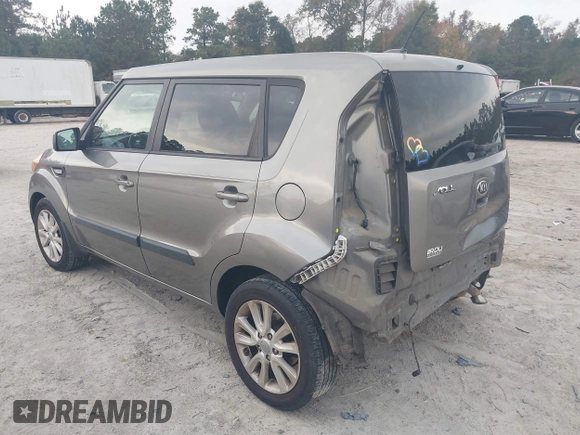 2013 Kia Soul with VIN KNDJT2A52D7549388, listed as a IAAI auction lot 40886665 with 164,543 mi miles. Bid and sale history available at carsss.com. Image 3.