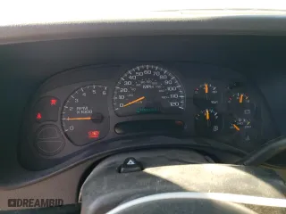 2004 Chevrolet Silverado 1500 LS with VIN 1GCEK19V64E262635, listed as a Copart auction lot 89267835 with 253,402 mi miles and Salvage Title. Bid and sale history available at carsss.com. Image 9.