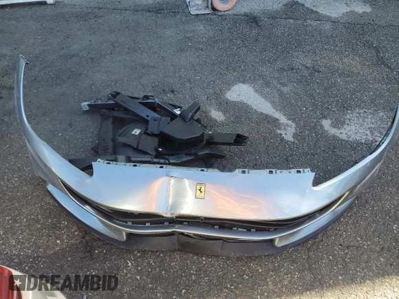 2023 Ferrari Portofino z VIN ZFF02RPA2P0294865, wystawiony jako Copart lot #80473504 z przebiegiem 1 927 mil mil oraz Szkoda całkowita • Salvage title. Historia ofert i sprzedaży dostępna na DreamBid. Obrazek 12.