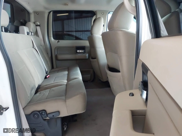 2007 Ford F-150 XLT with VIN 1FTPW12597KD31606, listed as a IAAI auction lot 41735597 with 196,934 mi miles. Bid and sale history available at carsss.com. Image 8.