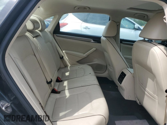 2017 Volkswagen Passat SE with VIN 1VWGT7A36HC058127, listed as a Copart auction lot 54736095 with 93,102 mi miles and Salvage title. Bid and sale history available at DreamBid. Image 10.