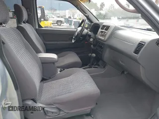2001 Nissan Xterra XE z VIN 5N1ED28Y71C575157, wystawiony jako IAAI lot #41806229 z przebiegiem 126 091 mil mil oraz . Historia ofert i sprzedaży dostępna na DreamBid. Obrazek 5.
