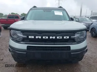2023 Ford Bronco Sport Outer Banks z VIN 3FMCR9C61PRD19727, wystawiony jako IAAI lot #42315280 z przebiegiem 69 985 mil mil oraz . Historia ofert i sprzedaży dostępna na DreamBid. Obrazek 12.