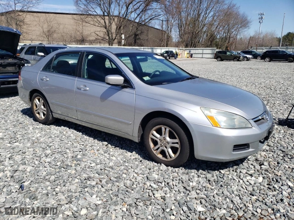 2006 Honda Accord Sdn LX SE with VIN 1HGCM56386A070866, listed as a Copart auction lot 51206355 with 215,497 mi miles and Clean Title. Bid and sale history available at carsss.com. Image 4.