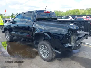 2024 Chevrolet Colorado 2WD LT z VIN 1GCPSCEK1R1210800, wystawiony jako IAAI lot #41999697 z przebiegiem 6 124 mil mil oraz . Historia ofert i sprzedaży dostępna na DreamBid. Obrazek 3.