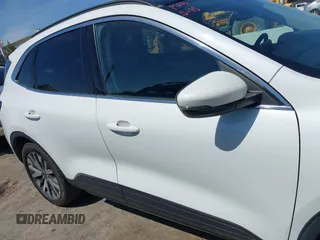 2020 Ford Escape Titanium с VIN 1FMCU9J99LUC55290, выставлен на аукционе IAAI как лот 42283436 с пробегом 162 628 миль миль и . История ставок и продаж доступна на DreamBid. Изображение 13.