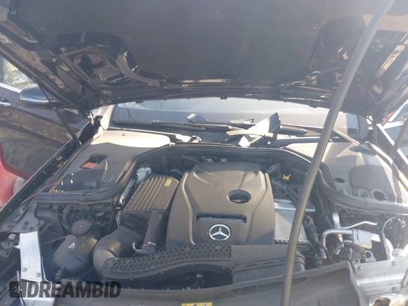 2017 Mercedes-Benz E-Class E 300 Luxury with VIN WDDZF4JB8HA098512, listed as a IAAI auction lot 41680421 with 62,334 mi miles. Bid and sale history available at carsss.com. Image 10.