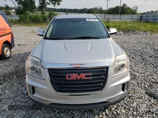 2017 GMC Terrain SLE z VIN 2GKALNEK3H6204575, wystawiony jako Copart lot #58817035 z przebiegiem 81 110 mil mil oraz Czysty tytuł • Clean title. Historia ofert i sprzedaży dostępna na DreamBid. Obrazek 5.