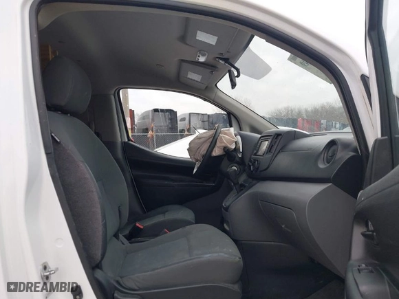 2015 Chevrolet City Express Cargo Van LT with VIN 3N63M0ZN4FK692259, listed as a IAAI auction lot 38158549 with 90,377 mi miles. Bid and sale history available at carsss.com. Image 5.