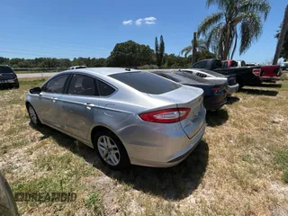 2014 Ford Fusion SE with VIN 3FA6P0HDXER214049, listed as a Copart auction lot 55528745 with 203,921 mi miles and Clean Title. Bid and sale history available at carsss.com. Image 3.