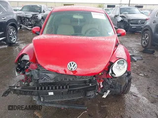 2010 Volkswagen Beetle с VIN 3VWPW3AGXAM012968, выставлен на аукционе IAAI как лот 42133088 с пробегом 73 278 миль миль и . История ставок и продаж доступна на DreamBid. Изображение 6.