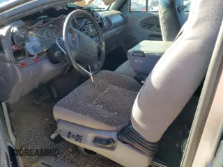 2001 Dodge 2500 z VIN 3B7KF23691G767197, wystawiony jako Copart lot #56122385 z przebiegiem 205 557 mil mil oraz Nie do naprawy • Non repairable. Historia ofert i sprzedaży dostępna na DreamBid. Obrazek 7.
