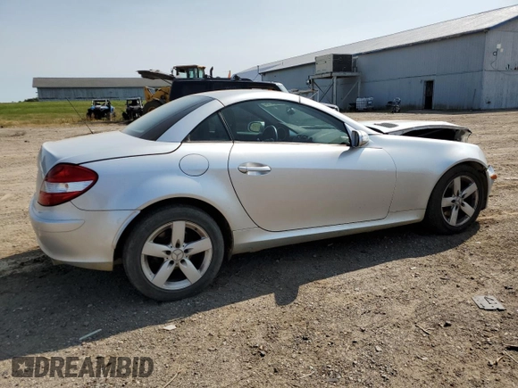 2006 Mercedes-Benz SLK-Class 3.0L with VIN WDBWK54F76F084239, listed as a Copart auction lot 70998164 with 149,770 mi miles and Clean Title. Bid and sale history available at carsss.com. Image 3.