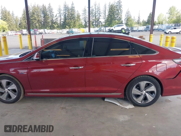 2017 Hyundai Sonata Limited with VIN KMHE34L38HA064461, listed as a IAAI auction lot 42160640 with 98,771 mi miles and . Bid and sale history available at DreamBid. Image 15.
