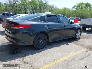 2016 Kia Optima EX with VIN 5XXGU4L38GG022501, listed as a IAAI auction lot 42071944 with 122,502 mi miles. Bid and sale history available at carsss.com. Image 4.