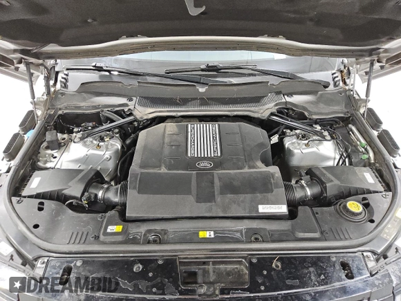 2019 Land Rover Range Rover HSE with VIN SALGS2SV4KA553852, listed as a Copart auction lot 51705195 with 84,910 mi miles and Clean title. Bid and sale history available at DreamBid. Image 12.