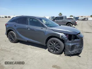 2024 Lexus RX 500h F Sport Performance z VIN 2T2BCMEA1RC020345, wystawiony jako Copart lot #57066755 z przebiegiem 3 148 mil mil oraz Szkoda całkowita • Salvage title. Historia ofert i sprzedaży dostępna na DreamBid. Obrazek 4.