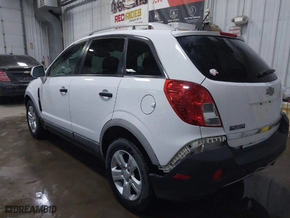 2014 Chevrolet Captiva Sport Fleet LS with VIN 3GNAL2EK2ES641773, listed as a IAAI auction lot 41781255 with 125,132 mi miles. Bid and sale history available at carsss.com. Image 3.