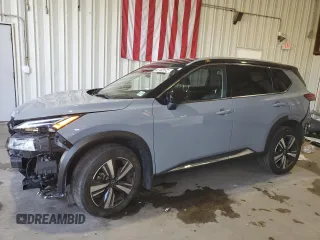 2022 Nissan Rogue Platinum with VIN JN8BT3DD1NW276470, listed as a Copart auction lot 70014354 with 38,586 mi miles and Salvage Title. Bid and sale history available at carsss.com. Image 1.