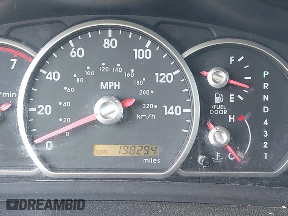 2005 Mitsubishi Endeavor LS with VIN 4A4MN21S75E007593, listed as a IAAI auction lot 42489979 with 198,294 mi miles and . Bid and sale history available at DreamBid. Image 7.