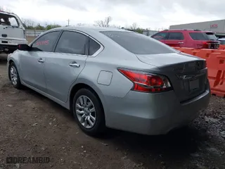 2014 Nissan Altima 2.5 S with VIN 1N4AL3AP5EN371566, listed as a IAAI auction lot 41888995 with 87,472 mi miles. Bid and sale history available at carsss.com. Image 3.