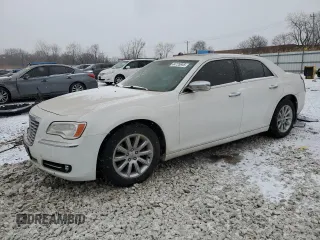 2014 Chrysler 300 with VIN 2C3CCAEGXEH358259, listed as a Copart auction lot 44725945 with 185,481 mi miles and Salvage Title. Bid and sale history available at carsss.com. Image 1.