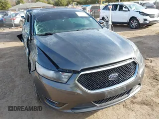 2018 Ford Taurus SHO с VIN 1FAHP2KT5JG111191, выставлен на аукционе IAAI как лот 41863586 с пробегом 84 964 миль миль и . История ставок и продаж доступна на DreamBid. Изображение 1.