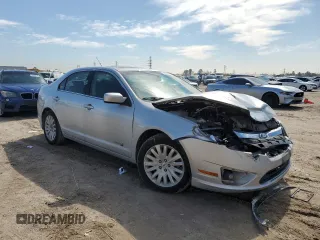 2010 Ford Fusion Hybrid with VIN 3FADP0L32AR308054, listed as a Copart auction lot 46930305 with 77,084 mi miles and Clean Title. Bid and sale history available at carsss.com. Image 4.