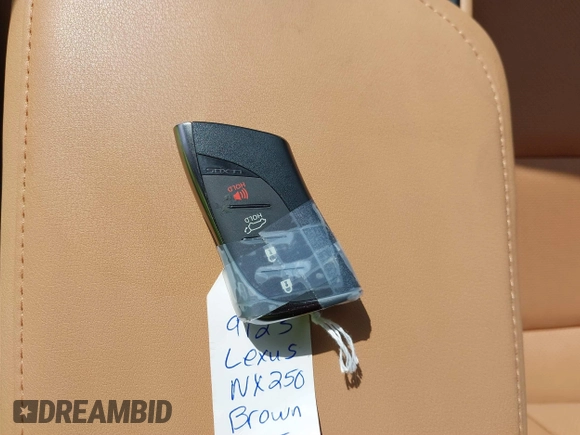 2025 Lexus NX 250 z VIN 2T2ADCAZ5SC019123, wystawiony jako IAAI lot #41485688 z przebiegiem 4 189 mil mil oraz . Historia ofert i sprzedaży dostępna na DreamBid. Obrazek 11.