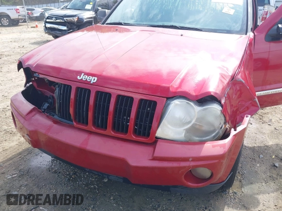 2005 Jeep Grand Cherokee Laredo with VIN 1J4HS48N95C711992, listed as a IAAI auction lot 41944696 with 209,299 mi miles and . Bid and sale history available at DreamBid. Image 6.