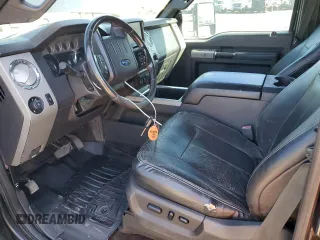 2015 Ford F-350 Platinum z VIN 1FT8W3BT2FEA21650, wystawiony jako Copart lot #54044925 z przebiegiem 270 987 mil mil oraz Szkoda całkowita • Salvage title. Historia ofert i sprzedaży dostępna na DreamBid. Obrazek 7.