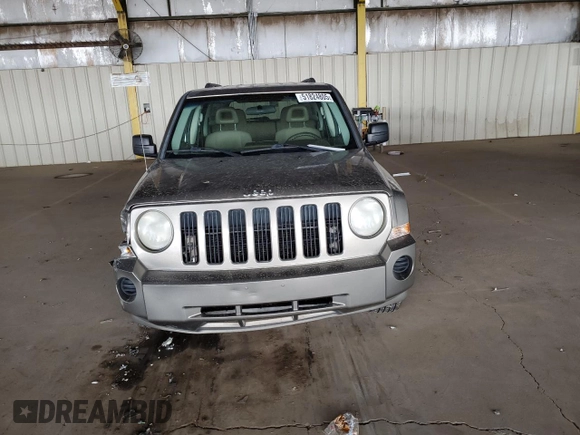 2008 Jeep Patriot Sport с VIN 1J8FF28W68D759620, выставлен на аукционе Copart как лот 51824805 с пробегом 197 180 миль миль и Списание • Salvage title. История ставок и продаж доступна на DreamBid. Изображение 5.