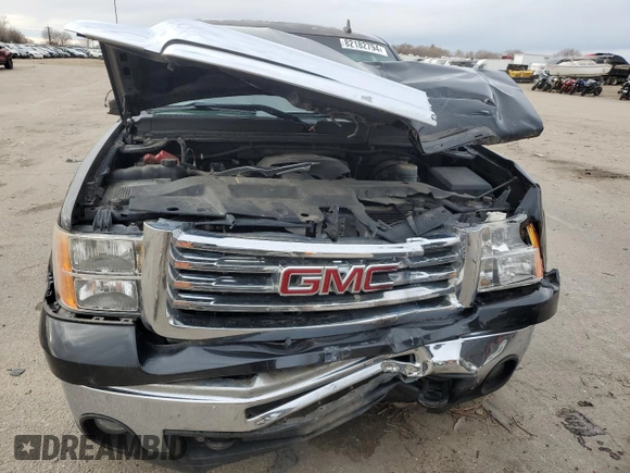 2010 GMC Sierra 1500 with VIN 1GTSKWE28AZ112526, listed as a Copart auction lot 82182794 with 218,265 mi miles and Salvage Title. Bid and sale history available at DreamBid. Image 5.