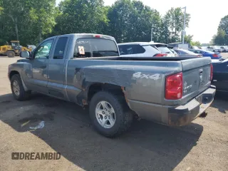 2005 Dodge Dakota SLT with VIN 1D7HW42N05S140228, listed as a Copart auction lot 62136055 with 191,663 mi miles and Clean title. Bid and sale history available at DreamBid. Image 2.