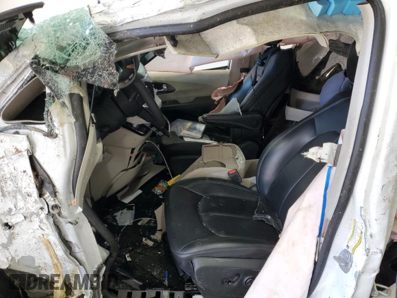 2023 Chrysler Pacifica Touring L with VIN 2C4RC1BGXPR532242, listed as a Copart auction lot 53325545 with Not provided miles and Salvage title. Bid and sale history available at DreamBid. Image 7.