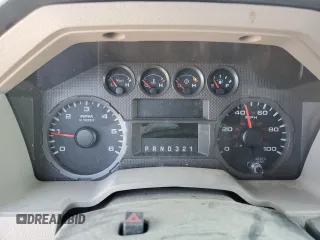 2010 Ford F-250 XL z VIN 1FTSX2BY1AEB41313, wystawiony jako Copart lot #48848615 z przebiegiem Nie podano mil oraz Szkody całkowita. Historia ofert i sprzedaży dostępna na DreamBid. Obrazek 9.