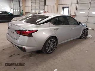 2023 Nissan Altima SL with VIN 1N4BL4EV1PN360859, listed as a IAAI auction lot 41320788 with 40,383 mi miles and . Bid and sale history available at DreamBid. Image 4.