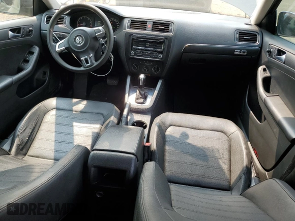 2013 Volkswagen Jetta S z VIN 3VW2K7AJXDM405009, wystawiony jako Copart lot #58663835 z przebiegiem 183 369 mil mil oraz Czysty tytuł • Clean title. Historia ofert i sprzedaży dostępna na DreamBid. Obrazek 8.