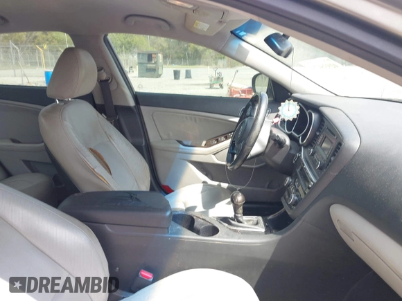 2015 Kia Optima EX with VIN 5XXGN4A78FG359381, listed as a IAAI auction lot 41935073 with 135,298 mi miles. Bid and sale history available at carsss.com. Image 5.