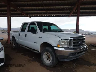 2004 Ford Super Duty F-250 XL with VIN 1FTNW21P04EA45282, listed as a IAAI auction lot 41575537 with 189,330 mi miles. Bid and sale history available at carsss.com. Image 1.