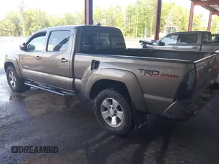2014 Toyota Tacoma with VIN 3TMMU4FN4EM072128, listed as a IAAI auction lot 42479725 with 287,877 mi miles and . Bid and sale history available at DreamBid. Image 3.