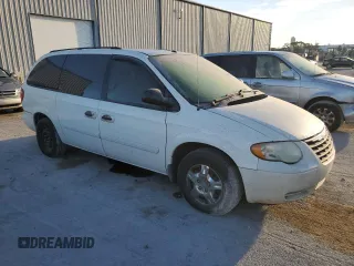 2006 Chrysler Town & Country LWB LX with VIN 2A4GP44R56R847177, listed as a Copart auction lot 83577954 with 123,376 mi miles and Salvage Title. Bid and sale history available at carsss.com. Image 4.