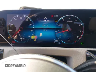 2023 Mercedes-Benz CLA 250 z VIN W1K5J4GB6PN412041, wystawiony jako IAAI lot #42298422 z przebiegiem 12 316 mil mil oraz . Historia ofert i sprzedaży dostępna na DreamBid. Obrazek 7.